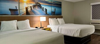 Days Inn by Wyndham Sarasota I-75