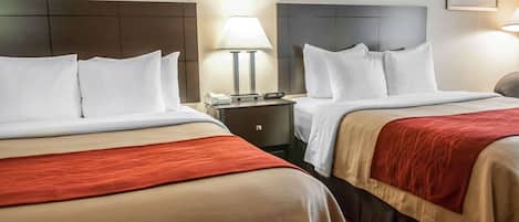 Surmatelas, coffres-forts dans les chambres, bureau, rideaux occultants