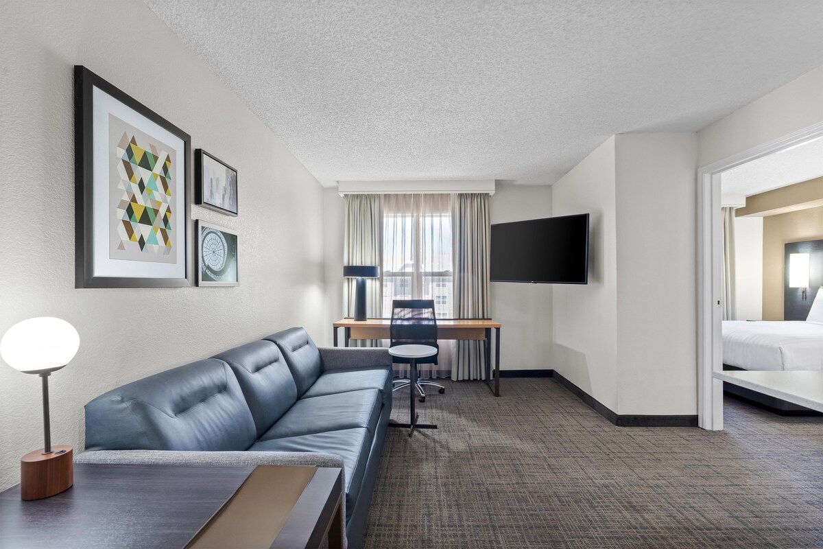 Superior Suite, 1 Queen Bed with Sofa bed (One Bedroom) | Egyptian cotton sheets, premium bedding, pillow-top beds, desk