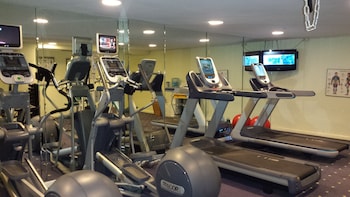 Gym at Lido Beach Resort