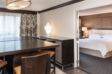 Sheraton Indianapolis City Centre Hotel - Image 16