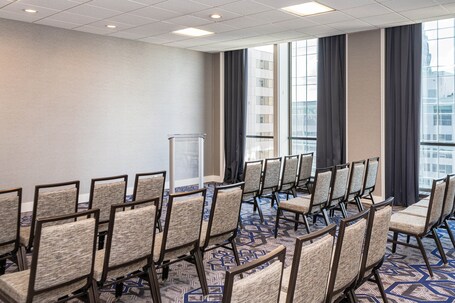 Sheraton Indianapolis City Centre Hotel - Image 66