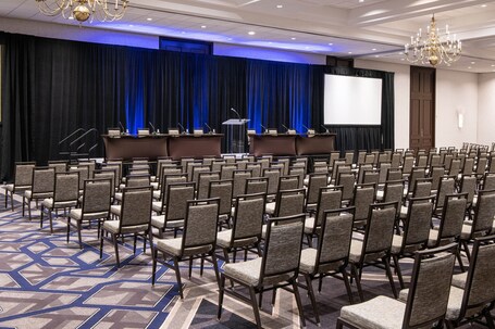Sheraton Indianapolis City Centre Hotel - Image 92