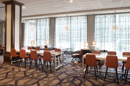 Sheraton Indianapolis City Centre Hotel - Image 84