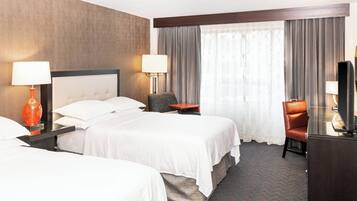 Premium bedding, down comforters, in-room safe, desk