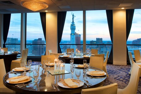 Sheraton Indianapolis City Centre Hotel - Image 26