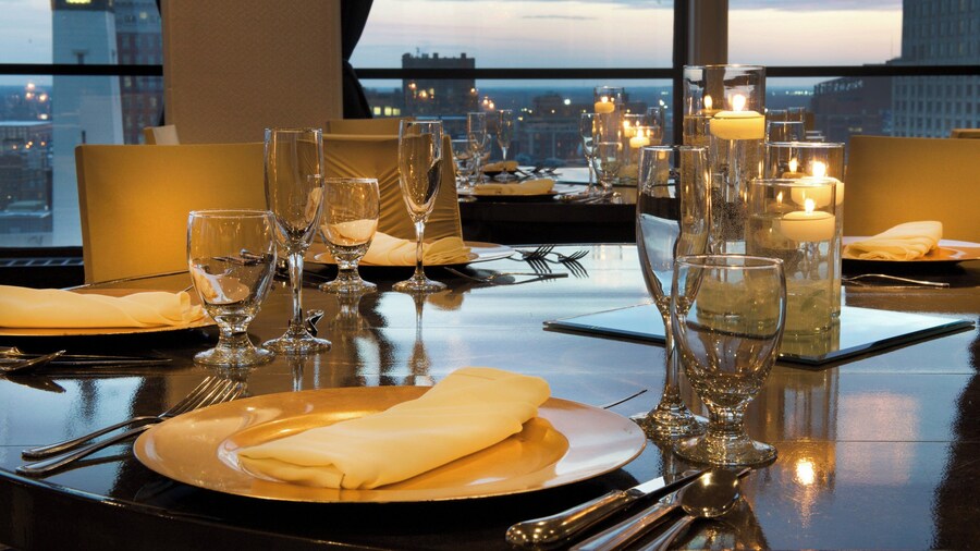 Sheraton Indianapolis City Centre Hotel