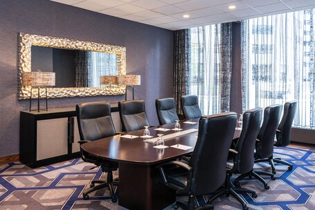 Sheraton Indianapolis City Centre Hotel - Image 89
