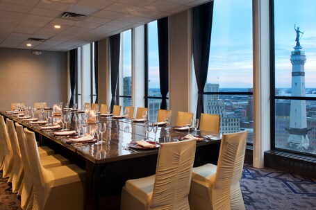 Sheraton Indianapolis City Centre Hotel - Image 27