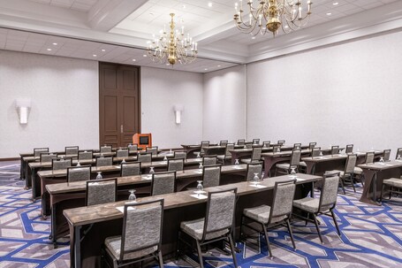 Sheraton Indianapolis City Centre Hotel - Image 101