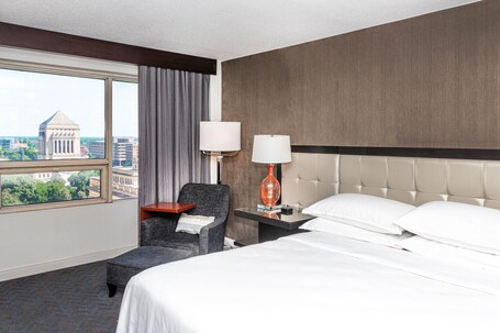 Sheraton Indianapolis City Centre Hotel - Image 22