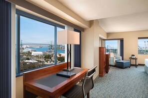 1 bedroom, in-room safe, desk, blackout curtains