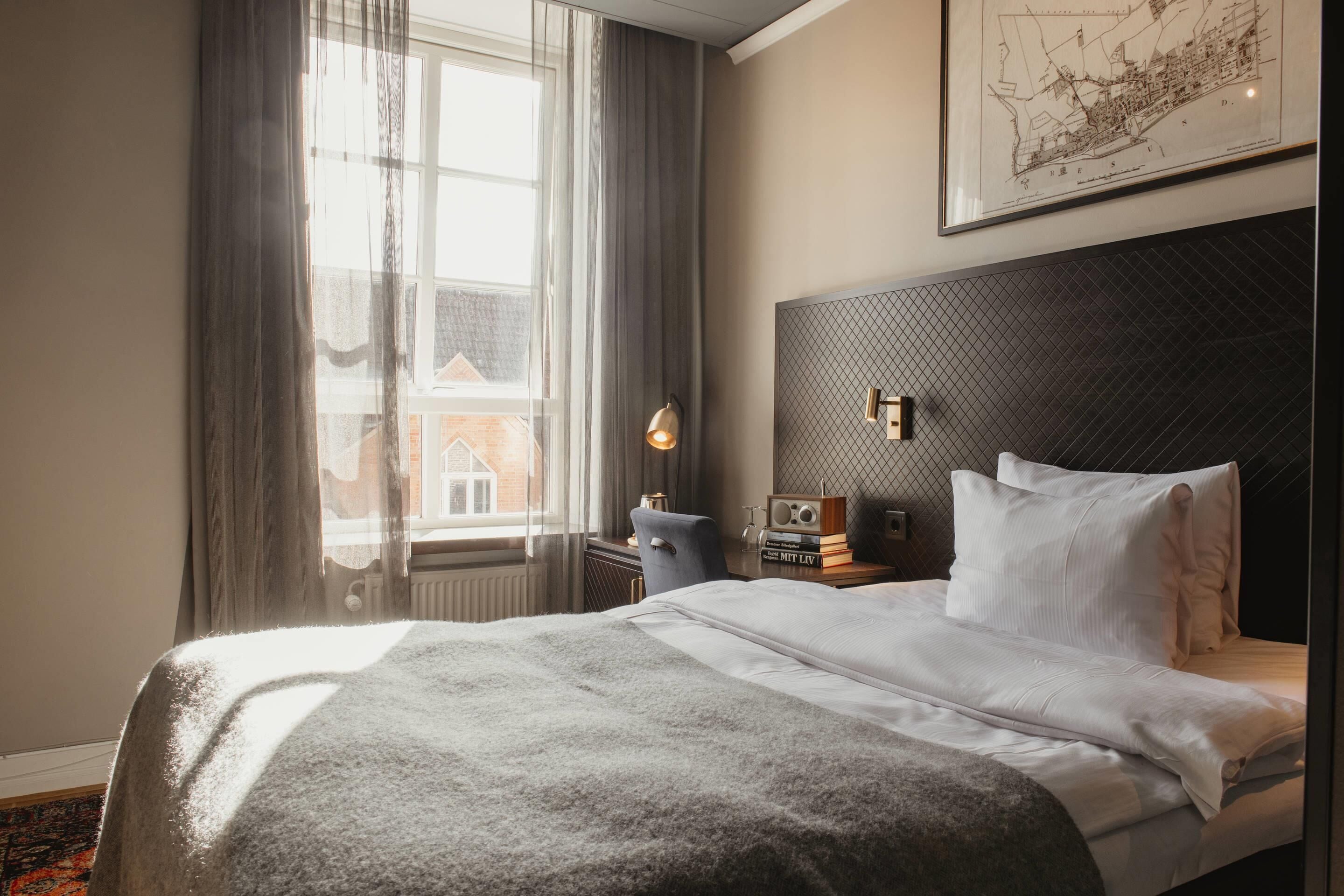 مكواة/لوح كي وواي فاي مجانًا وملاءات أسرّة