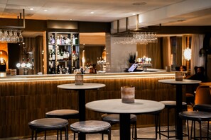 Bar (in der Unterkunft)