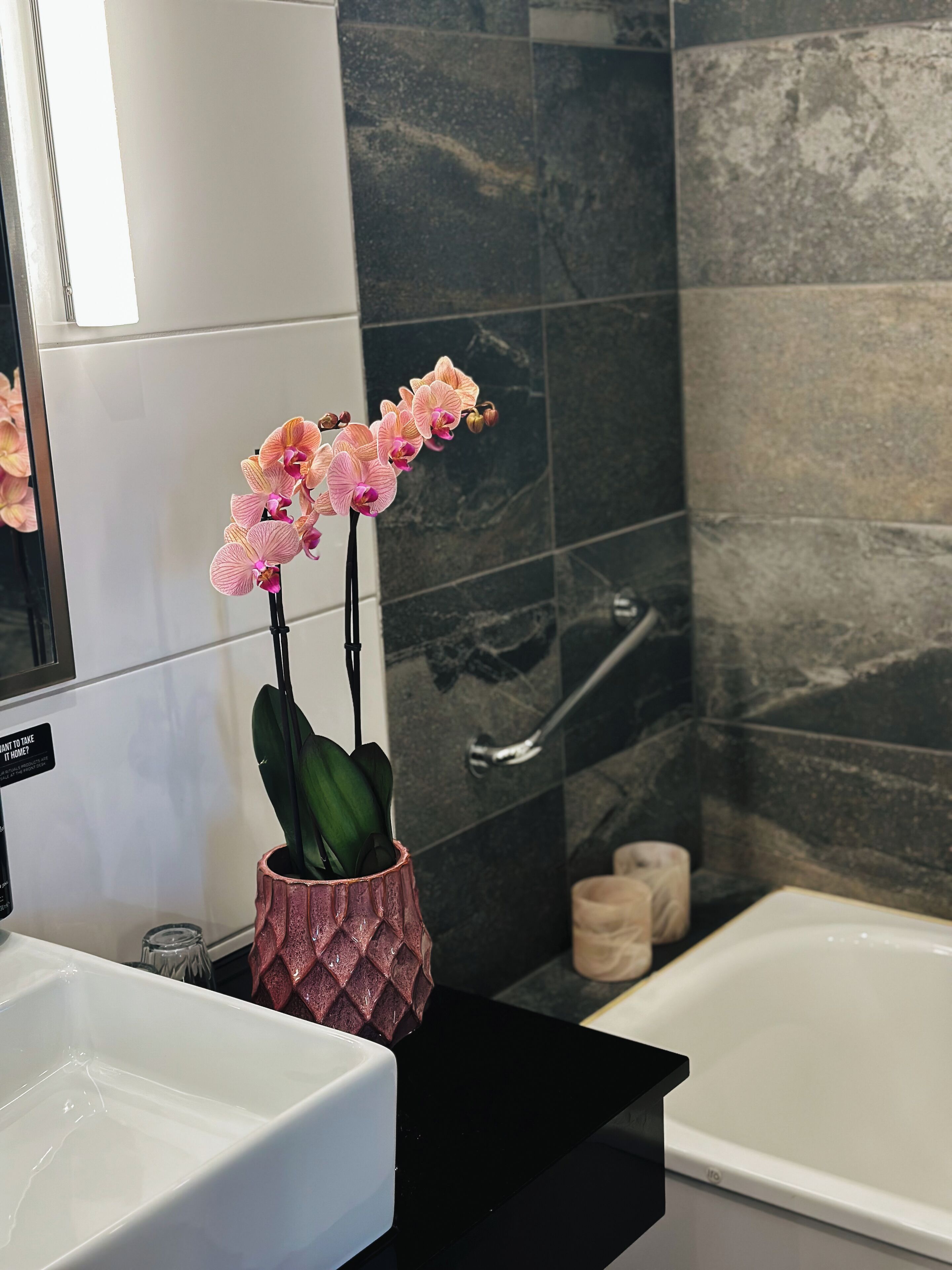 superior twin room, non smoking | bathroom | hair dryer, towels