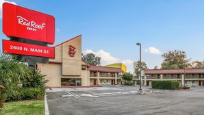 Exterior - Red Roof Inn Santa Ana (Santa Ana)