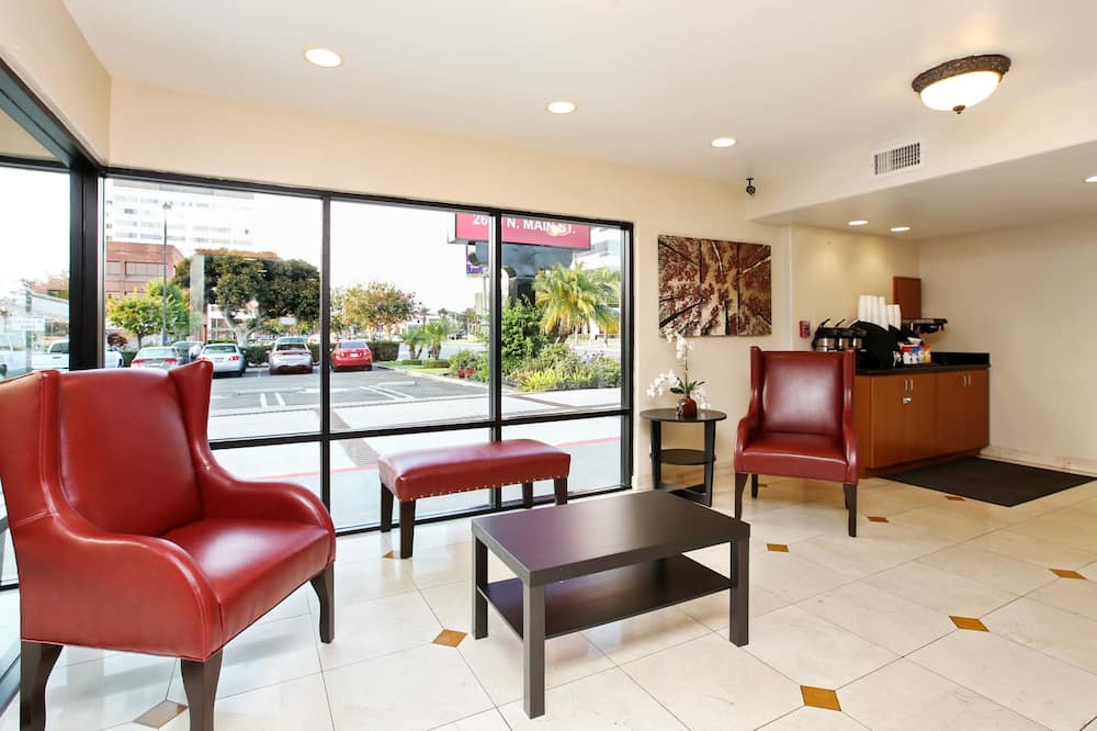 Red Roof Inn Santa Ana