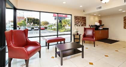 Red Roof Inn Santa Ana