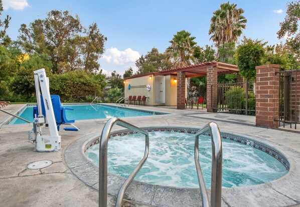 Outdoor pool, sun loungers