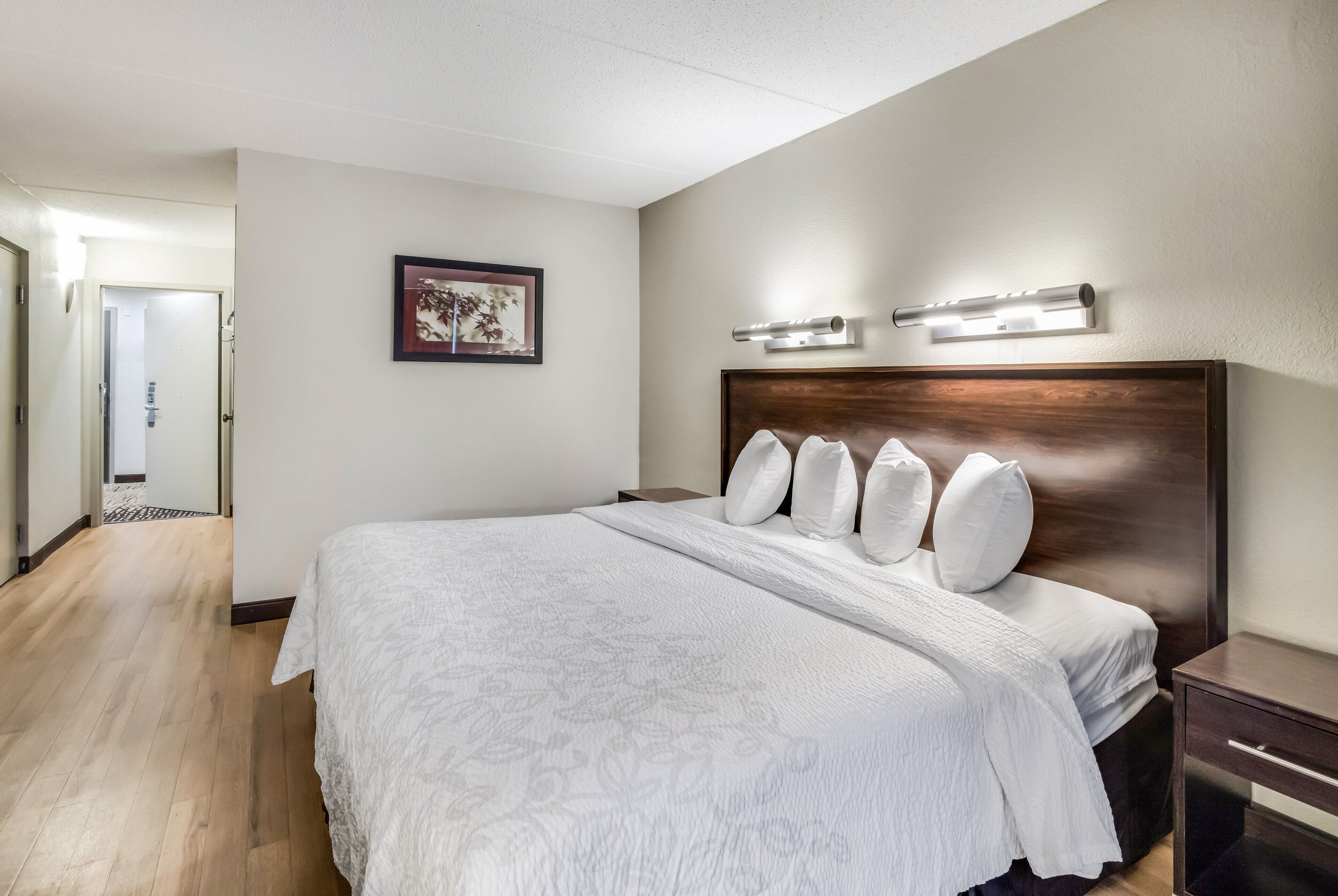 Photo - Red Roof Inn PLUS+ Boston - Woburn/ Burlington