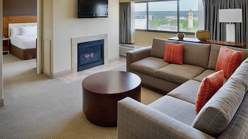 Presidential Suite, 1 King Bed, Accessible | Premium bedding, down comforters, pillowtop beds, desk