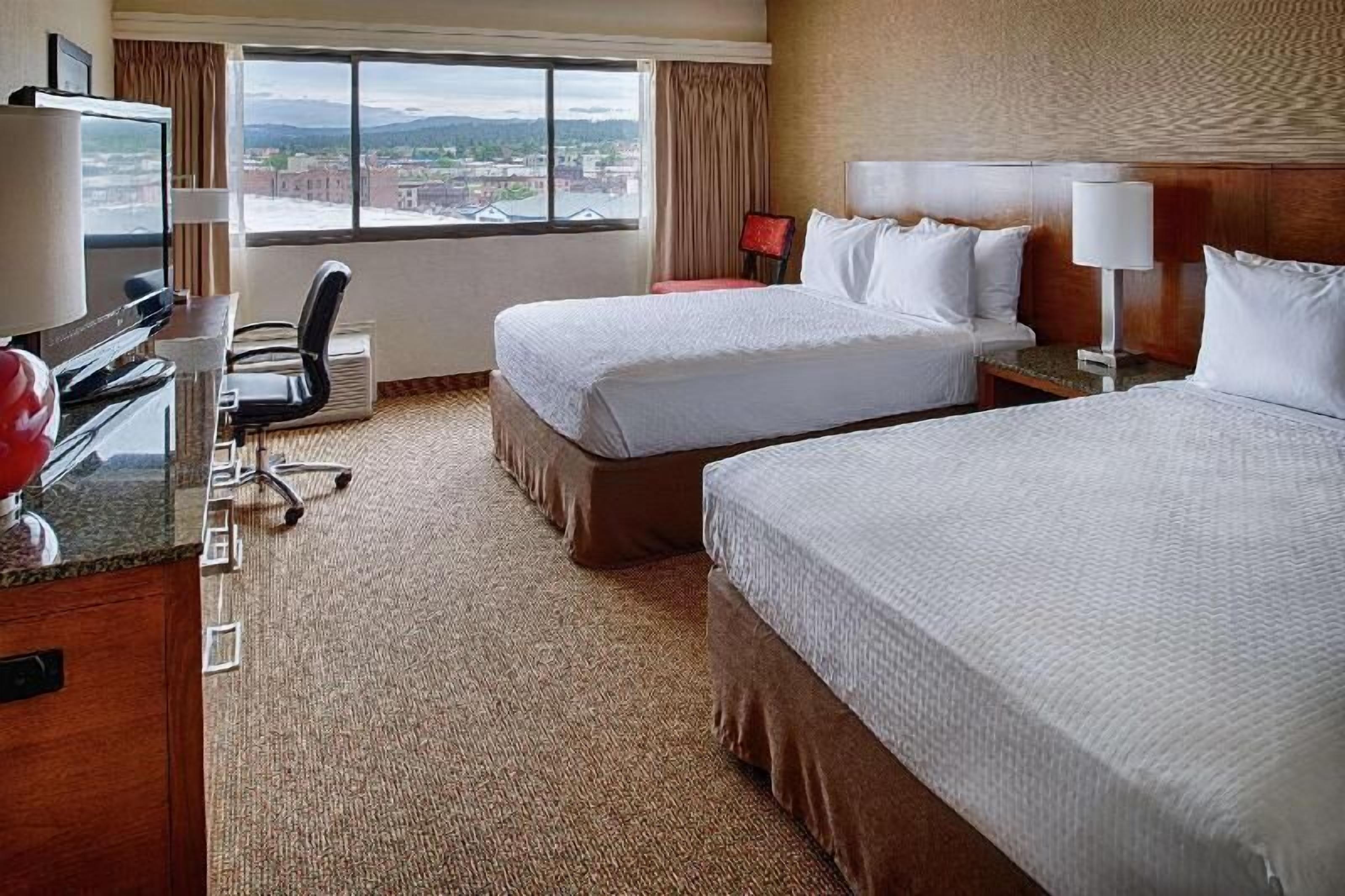 Premium bedding, down comforters, pillowtop beds, desk