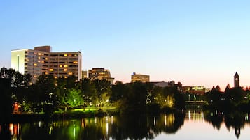 Façade de lâhĂ©bergement - soirĂ©e/nuit