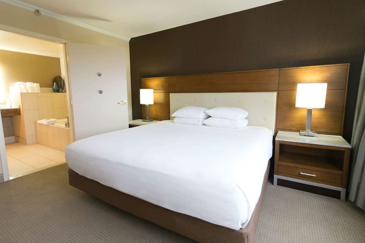Premium bedding, down comforters, pillowtop beds, desk