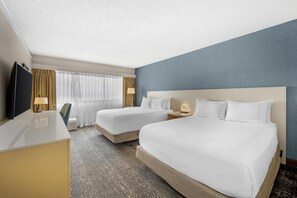 Premium bedding, down comforters, pillowtop beds, desk - DoubleTree by Hilton Spokane City Center (Spokane)