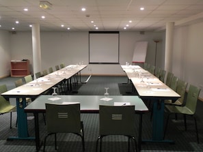 Meeting facility - ibis Sète Balaruc les Bains Bien-être et Spa Hotel (Balaruc-les-Bains)