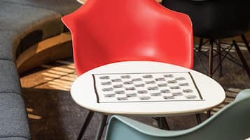 Bar (trong khuôn viên)