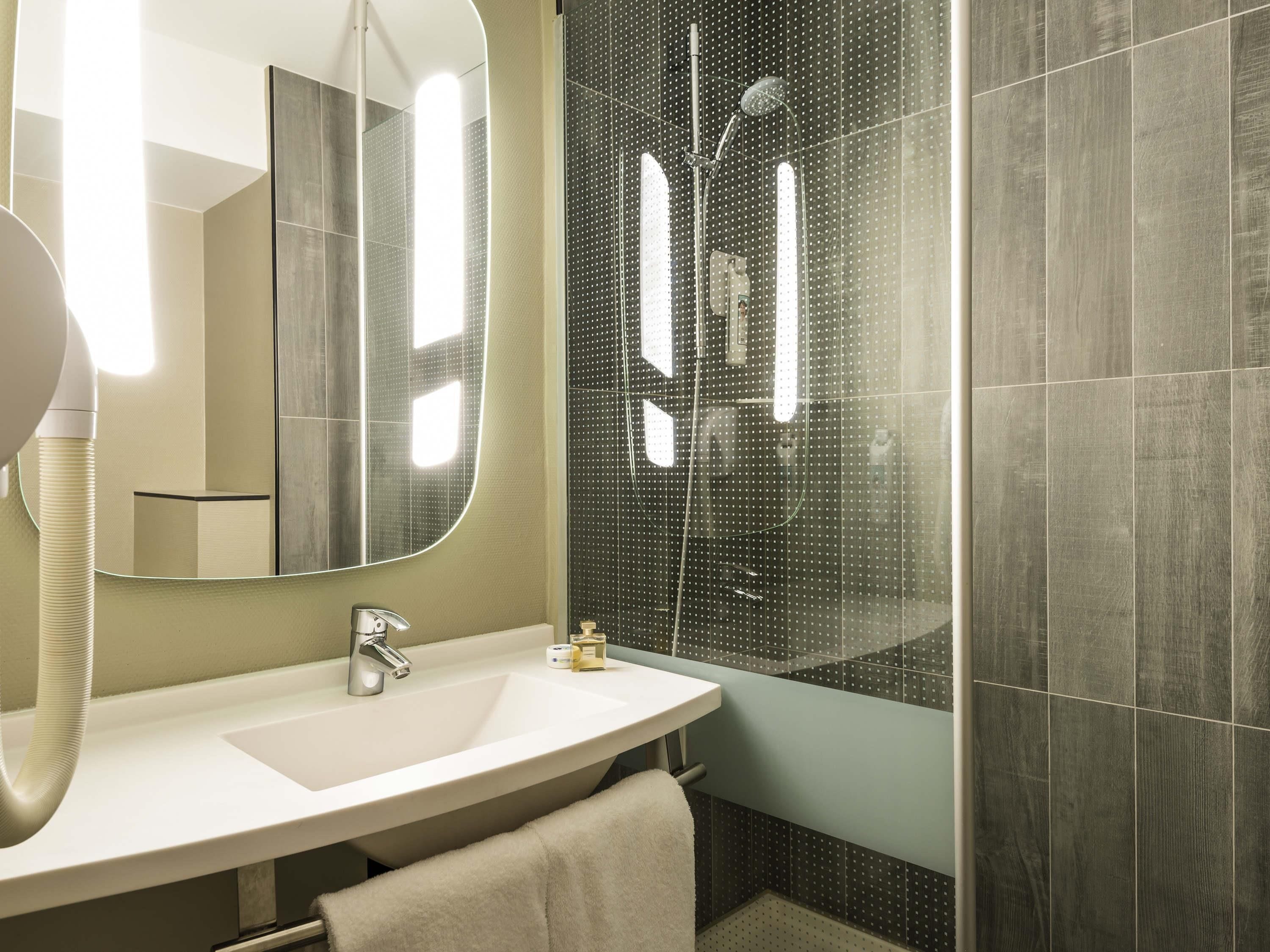 Premium bedding, in-room safe, desk, soundproofing