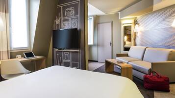 Premium bedding, in-room safe, desk, soundproofing