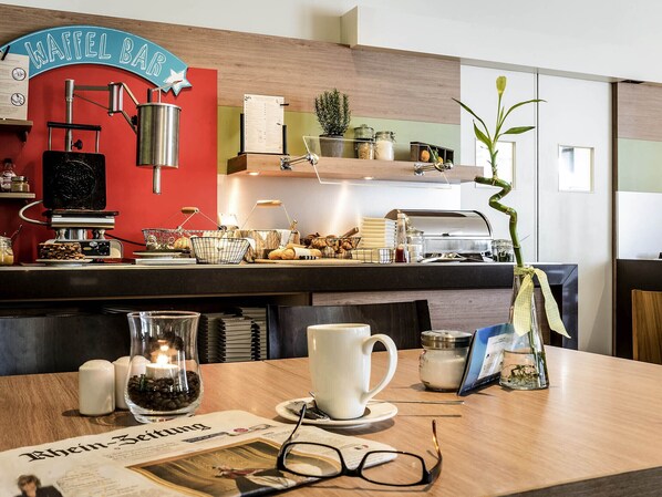 Daily buffet breakfast (EUR 18 per person)