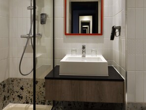 Standard Room, 2 Single Beds (Recently renovated)
