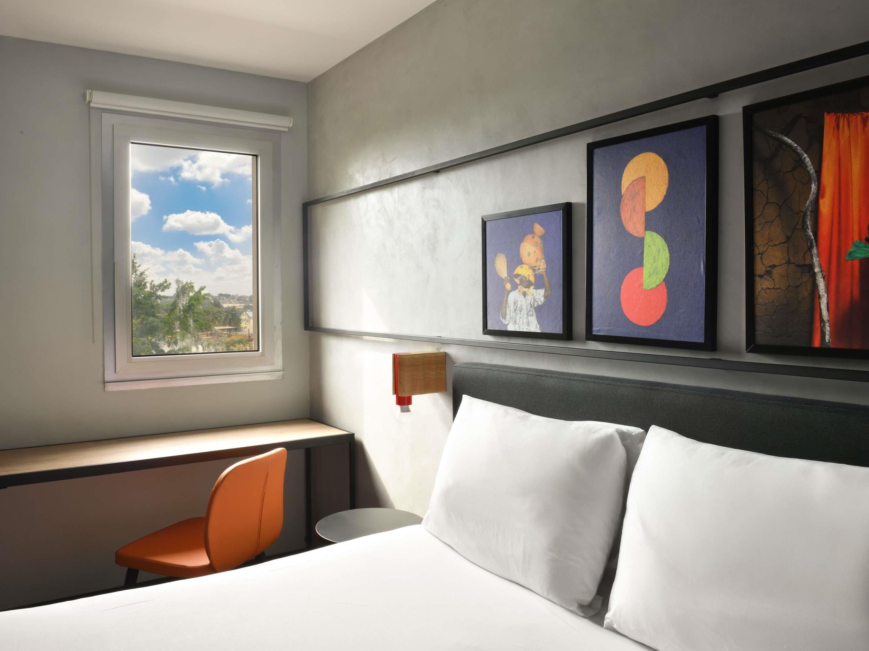 Standard Room, 1 Double Bed (Recently renovated) | Premium bedding, in-room safe, desk, laptop workspace