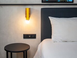 Standard Room, 2 Single Beds (Recently renovated) | Premium bedding, in-room safe, desk, laptop workspace - ibis Styles Abidjan Plateau (Abidjan)