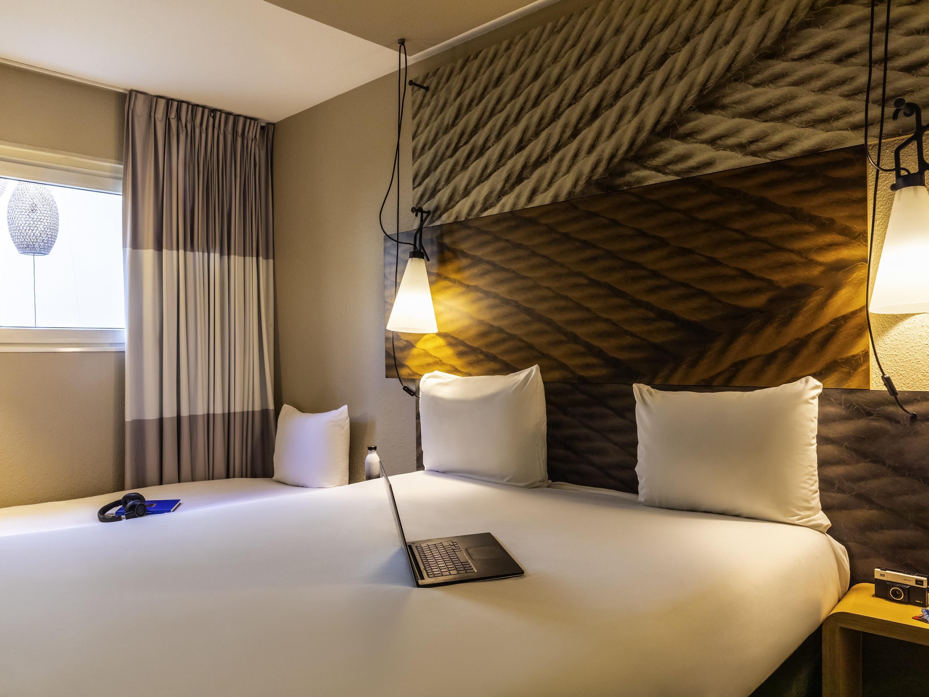 premium bedding, in-room safe, individually decorated