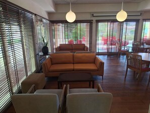 Bar (on property) - ibis Setubal (Setubal)