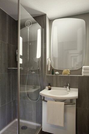 Standaard kamer, 1 tweepersoonsbed | Badkamer