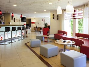 Bar (on property) - Ibis Jouy en Josas Velizy (Jouy-en-Josas)