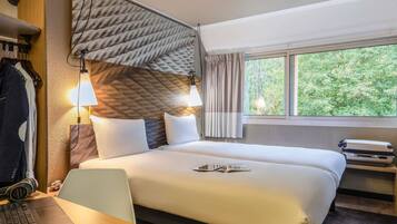 Standard Room, 2 Twin Beds | Bed sheets