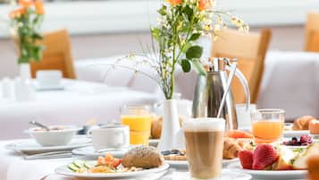 Desayuno buffet todos los días (con cargo)
