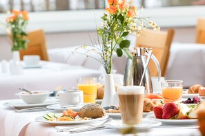Desayuno buffet todos los días (con cargo)