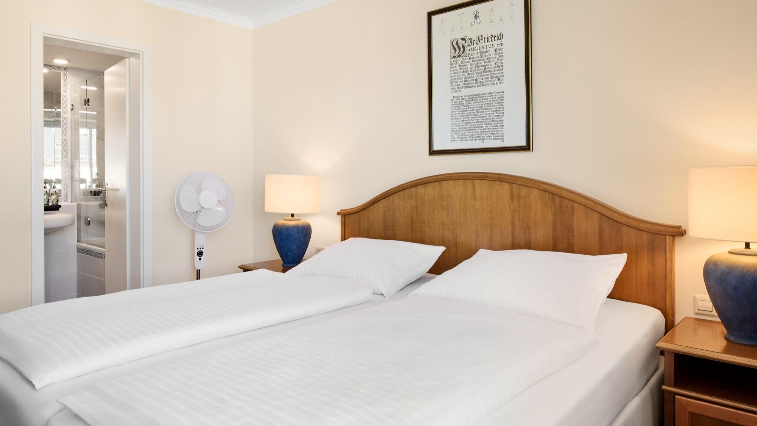Standard Double Room | Premium bedding, desk, laptop workspace, blackout drapes