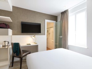 Classic Double Room, 1 Double Bed | Premium bedding, Select Comfort beds, in-room safe - Hôtel Mercure Strasbourg Centre Petite France (Strasbourg)