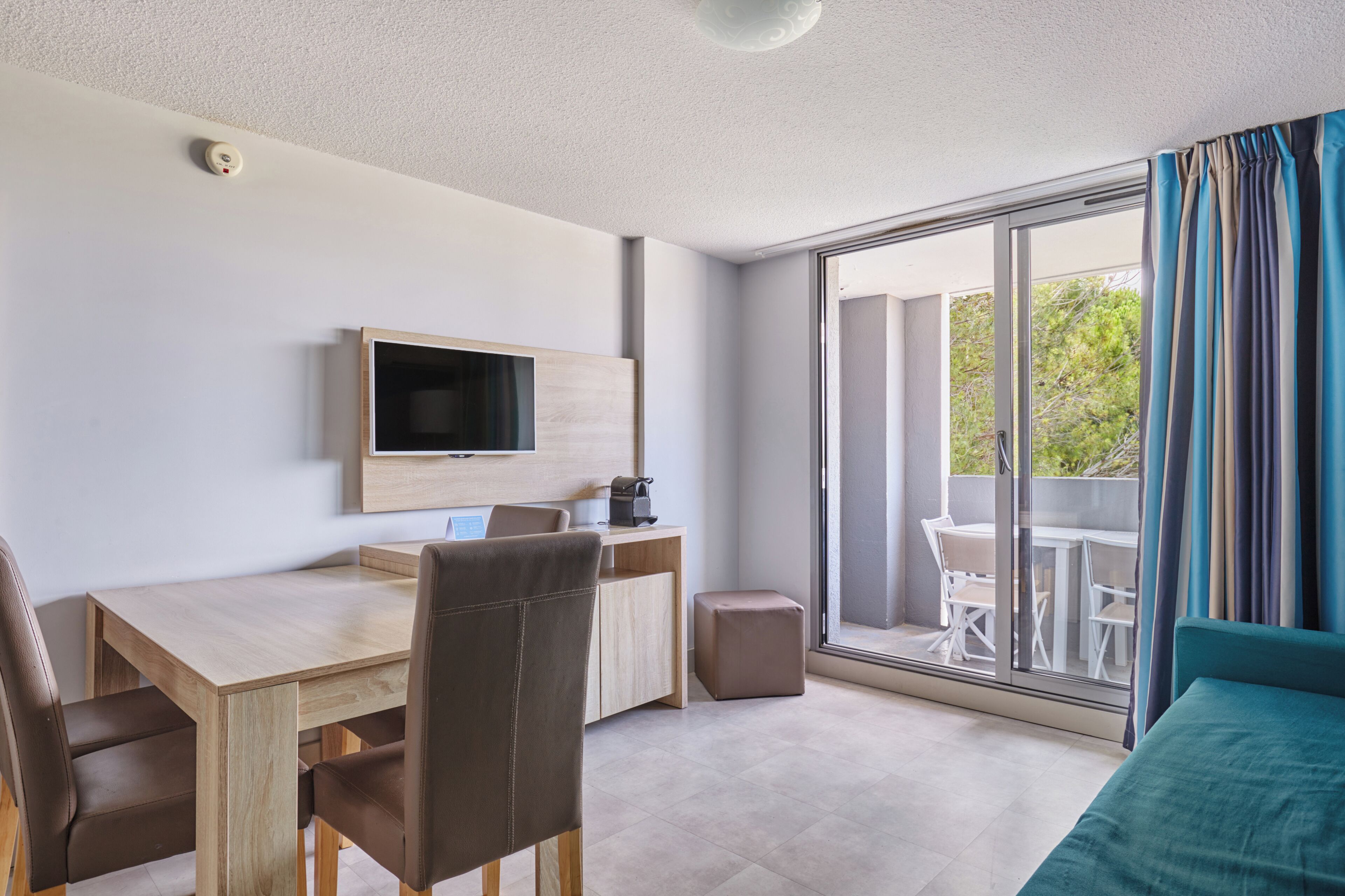 Superior Apartment, 1 Bedroom | Living area | Flat-screen TV