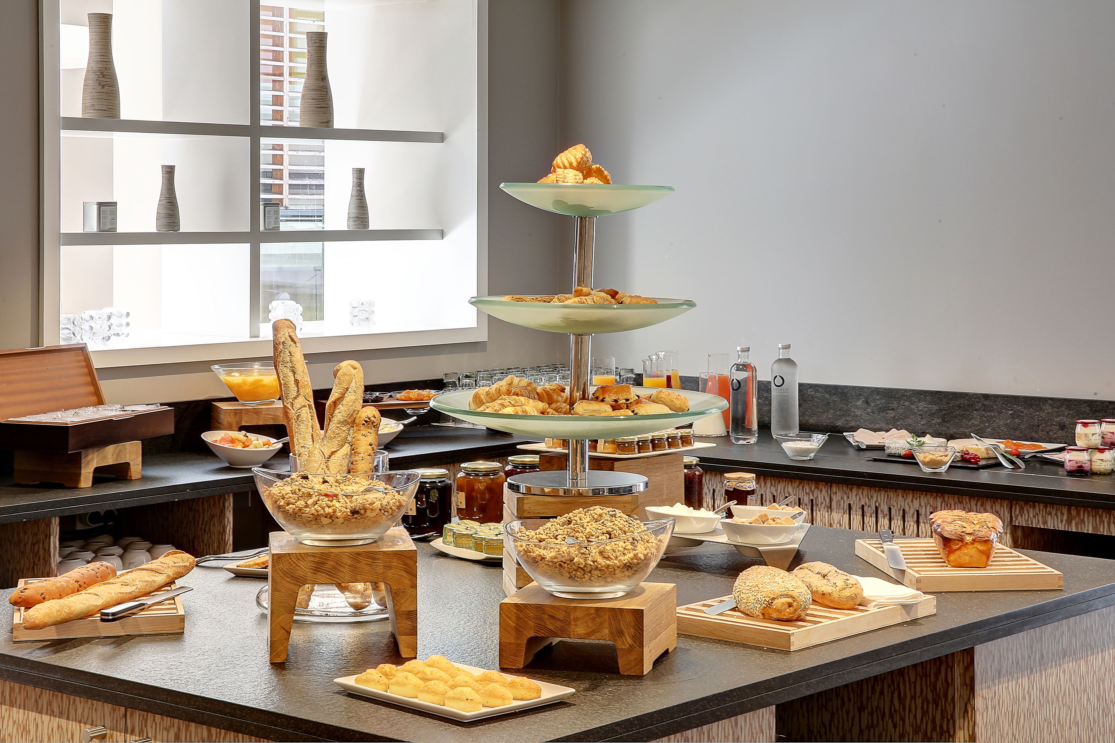 Daily buffet breakfast (EUR 15 per person)
