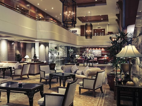 Exterior. Mercure Chiang Mai