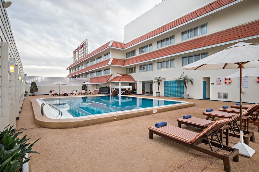 Mercure Chiang Mai by null